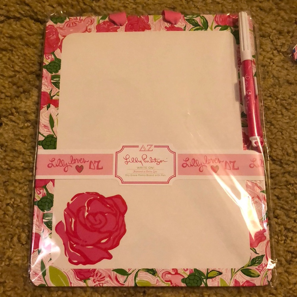 Brand New Lilly Pulitzer Delta Zeta Board